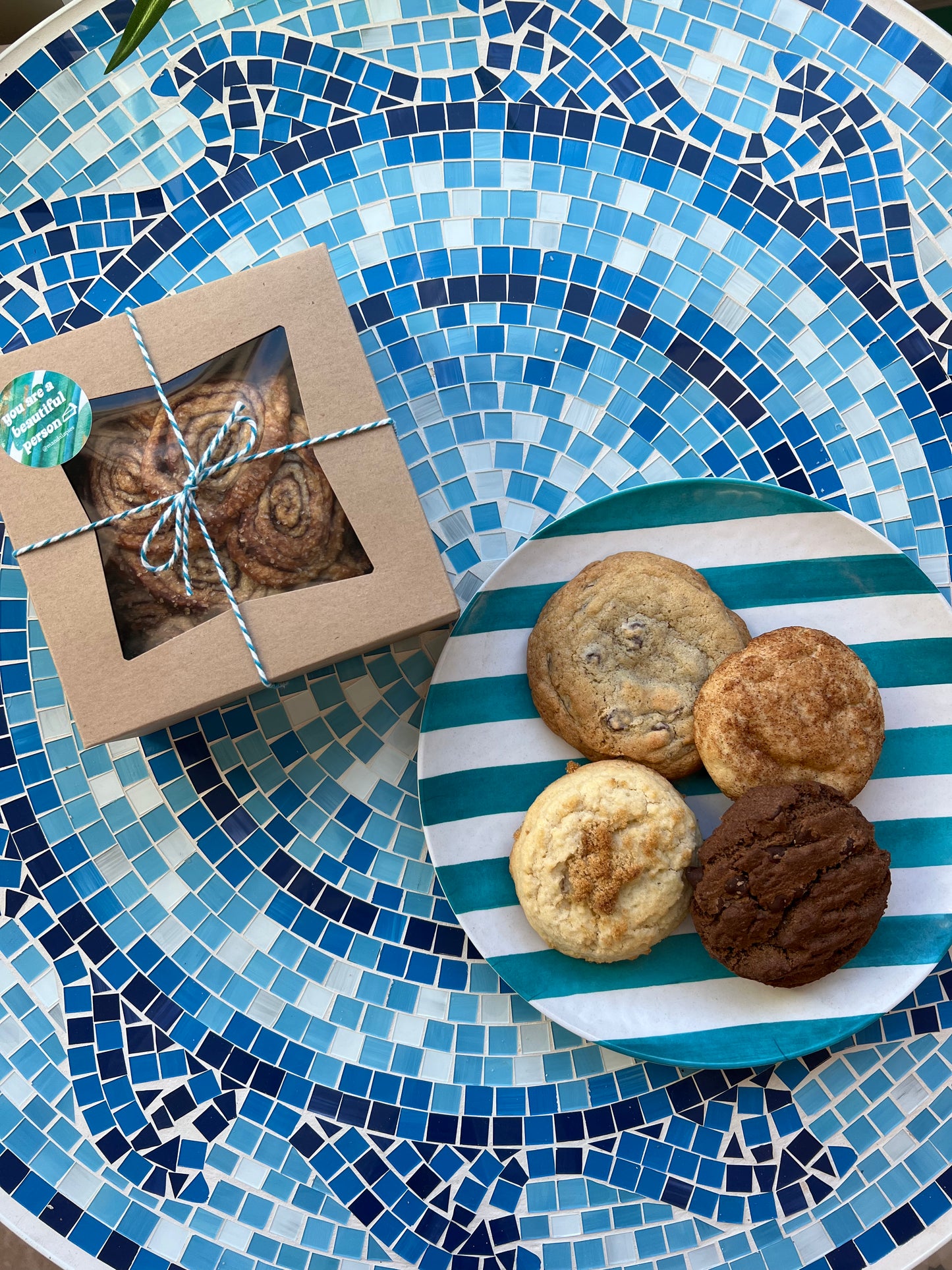 Apple Pie & Cookies