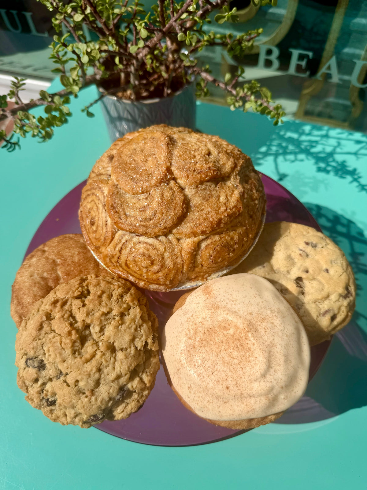 Cinnamon Roll Apple Pie & Cookies Box